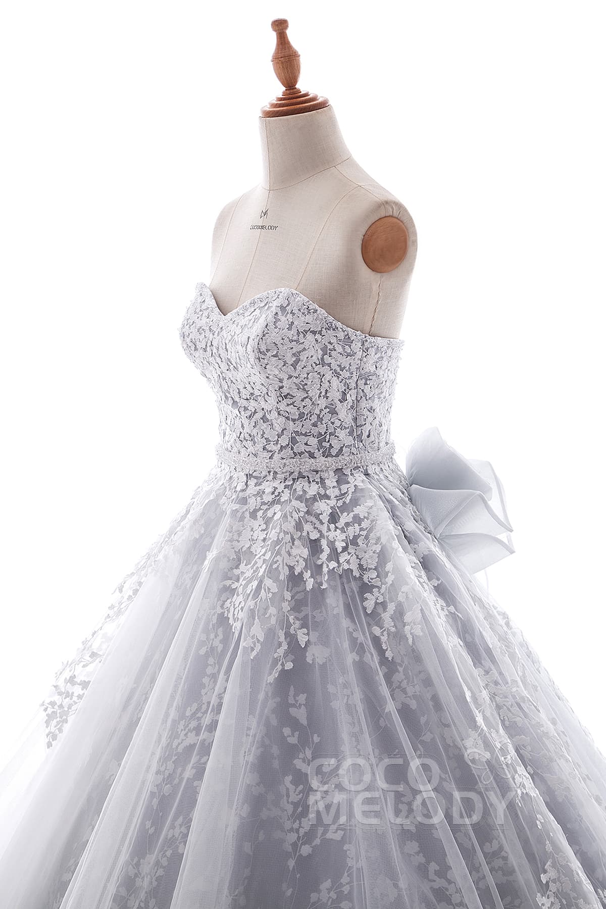 LD5054TR　レンタル　サンプルドレス　プリンセス　ウェディングドレス