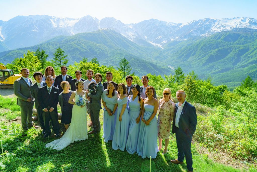 白馬岩岳マウンテンリゾート　結婚式　バックレスウェディングドレス