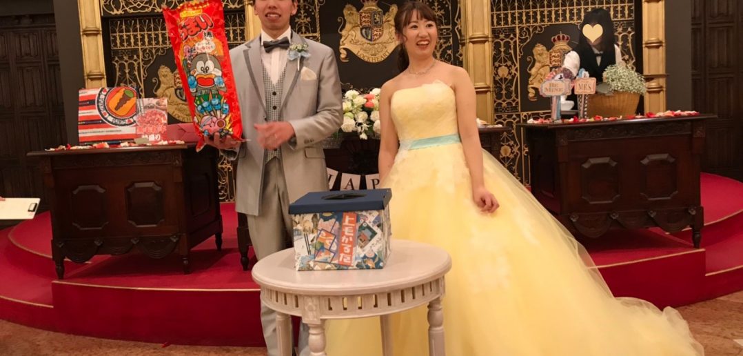 ロックハート城　結婚式　黄色ドレス