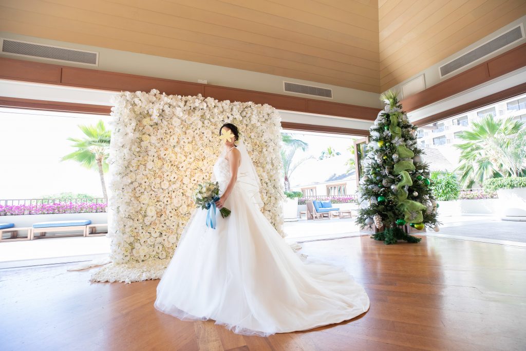 ハワイ ハウテラスウェディングアットハレクラニ　結婚式　ウェディングドレス