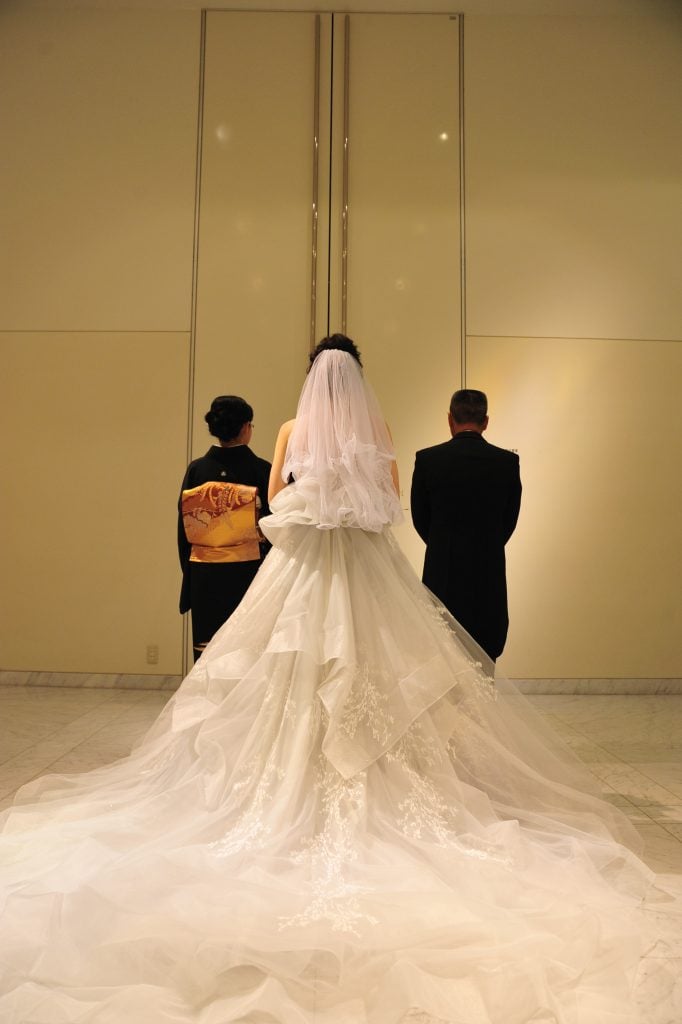 W THE STYLE OF WEDDING　結婚式　ウェディングドレス　バックリボン