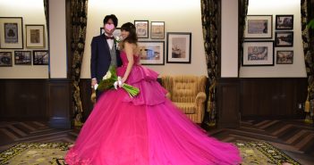 横浜迎賓館　結婚式　お色直しカラードレス　フレシアピンク