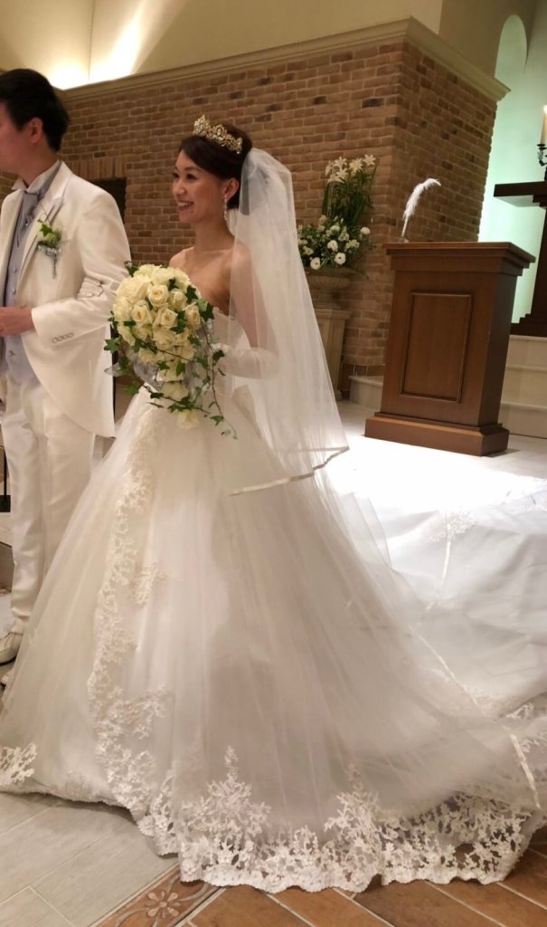 ヴィラ・デ・マリアージュ宇都宮　結婚式　ウェディングドレス