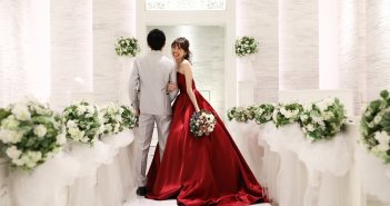 ベイサイドパーク迎賓館千葉みなと　結婚式　カラードレス　赤