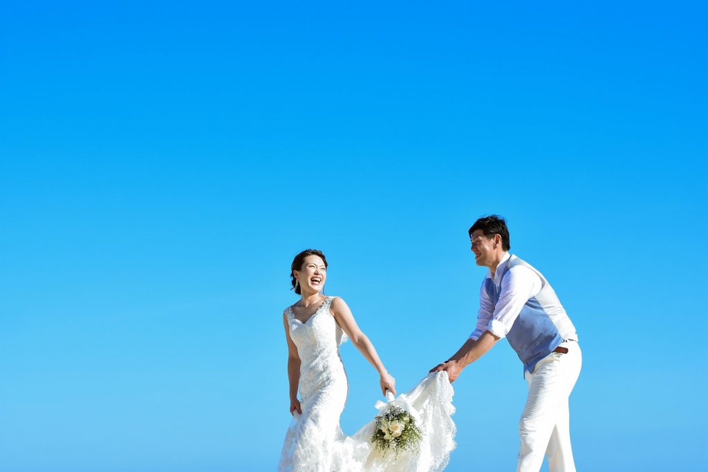 バリ島　結婚式　二人だけ　ウェディングドレス　フォトツアー