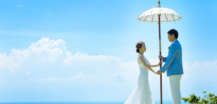 バリ島　結婚式　二人だけ　ウェディングドレス