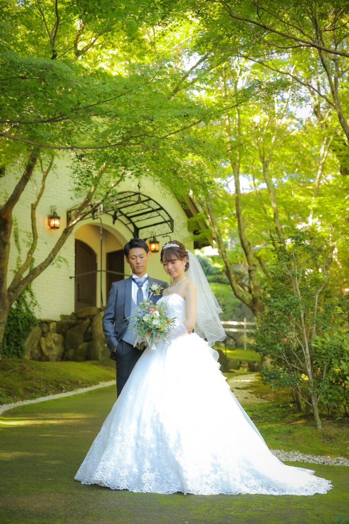 森の邸宅 彩音　結婚式　ウェディングドレス　Aライン